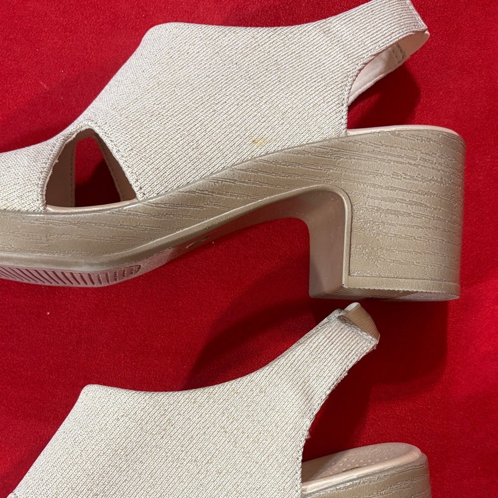 Bzees Stretch Open-Toe Slingback Sandals - Picture 5 of 8